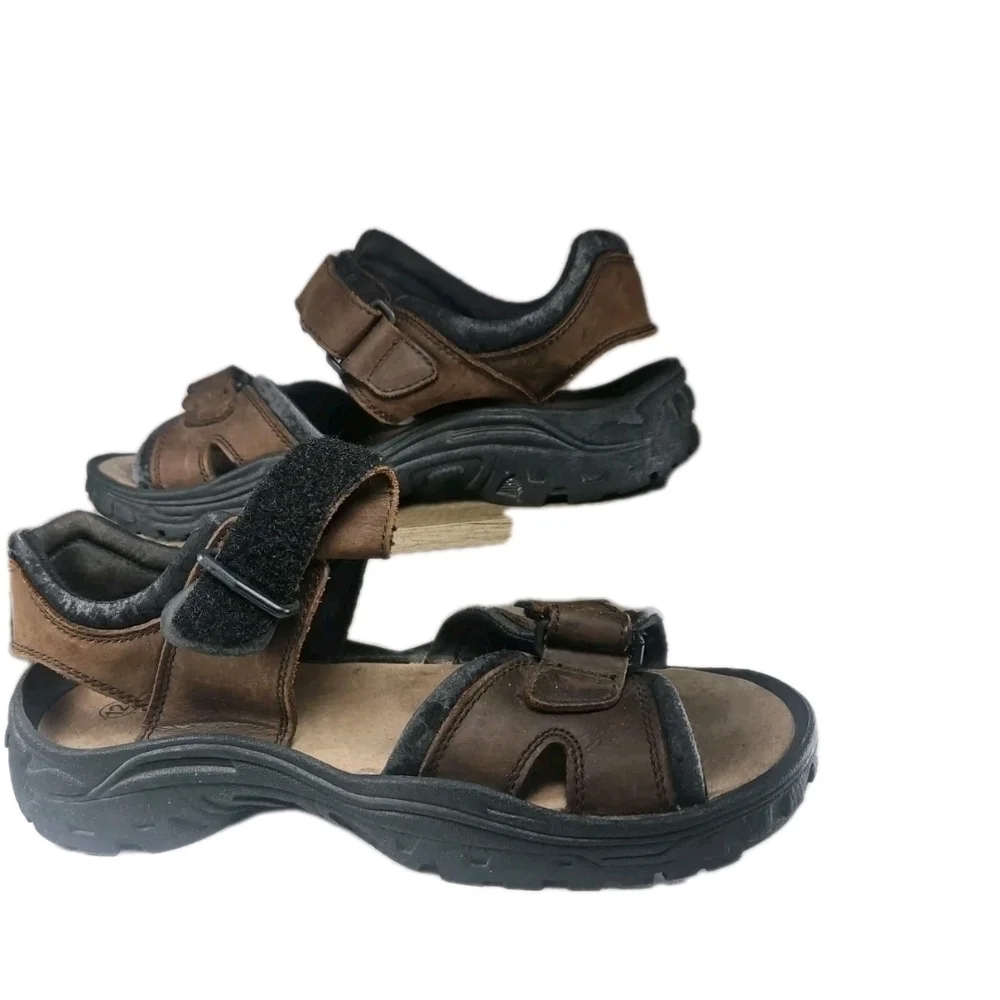 Earth Men's Sz11.5 Brown and Black Sandals Strap